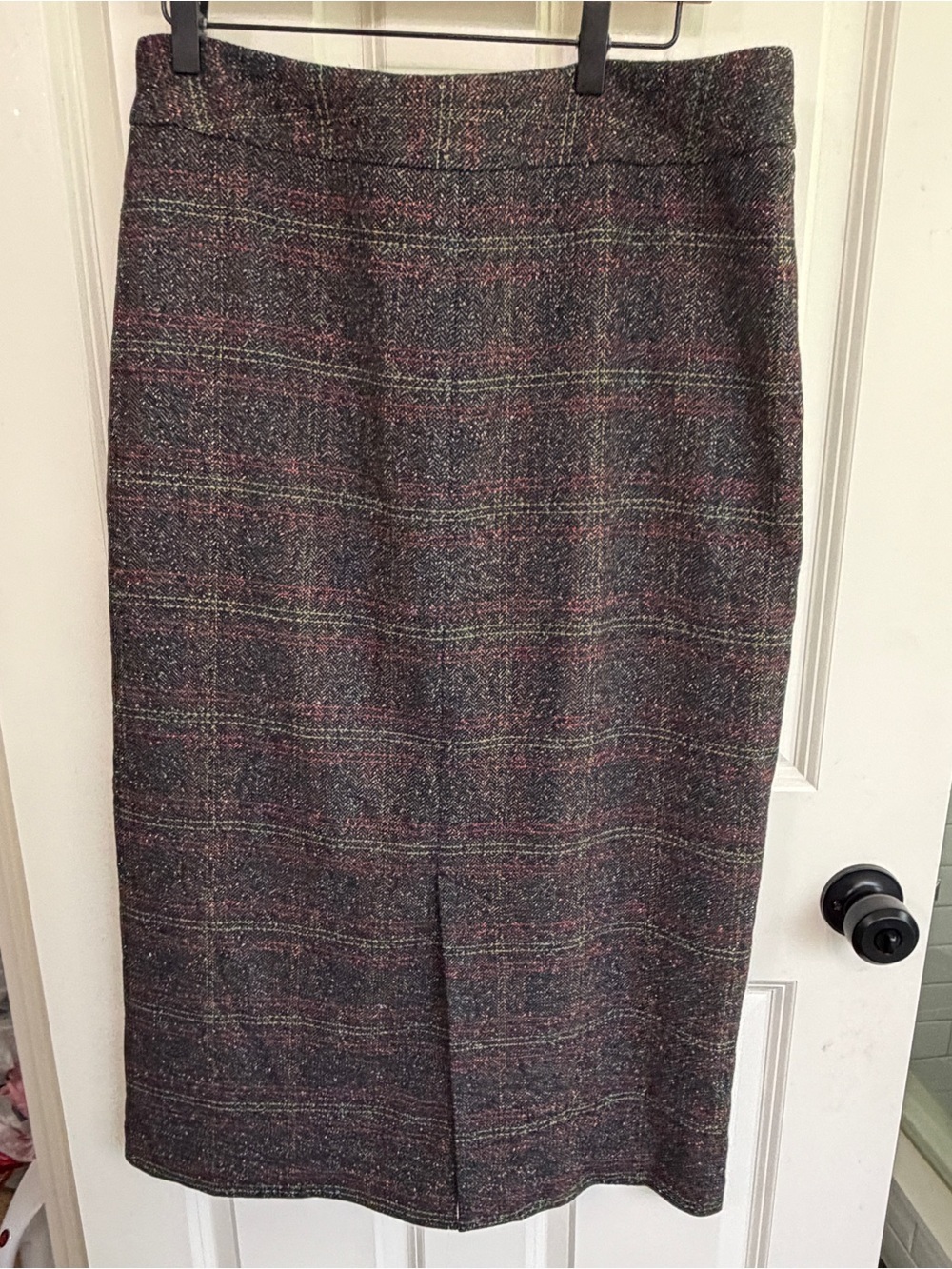 Excellent condition vintage Liz Claiborne Gray Plaid Wool Jacket & Skirt size 12 - Picture 12 of 16